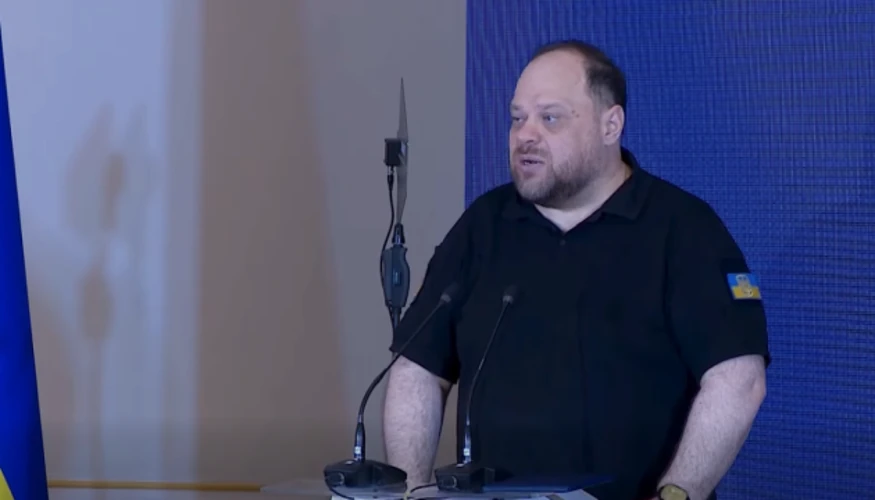 Голова Верховної Ради Руслан Стефанчук виступає на нараді послів України