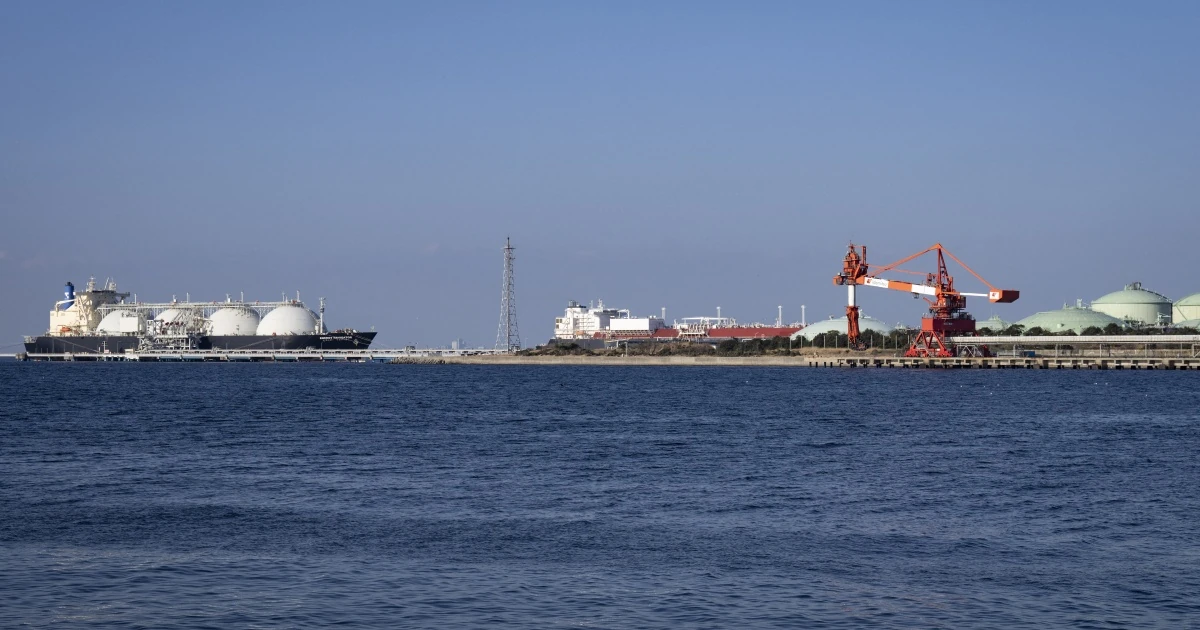 Нафтові танкери біля узбережжя Оману в Оманській затоці