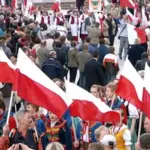 Інфографіка з результатами опитування CBOS про ставлення поляків до українців