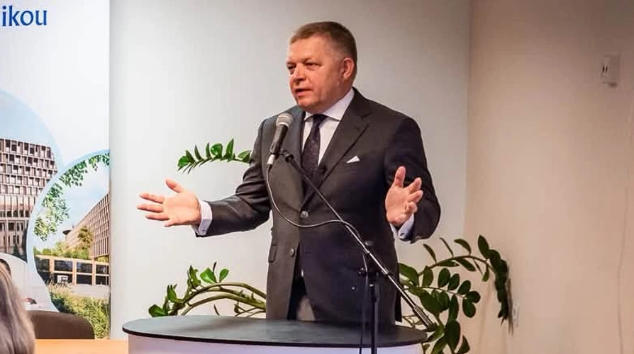 У Прешові Фіцо пояснив, чому Словаччина має уникати конфліктів за 5 статтею НАТО